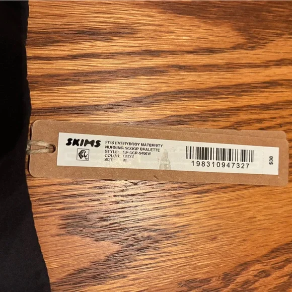 SKIMS Fits Everybody Maternity Scoop Bralette - Picture 2 of 2